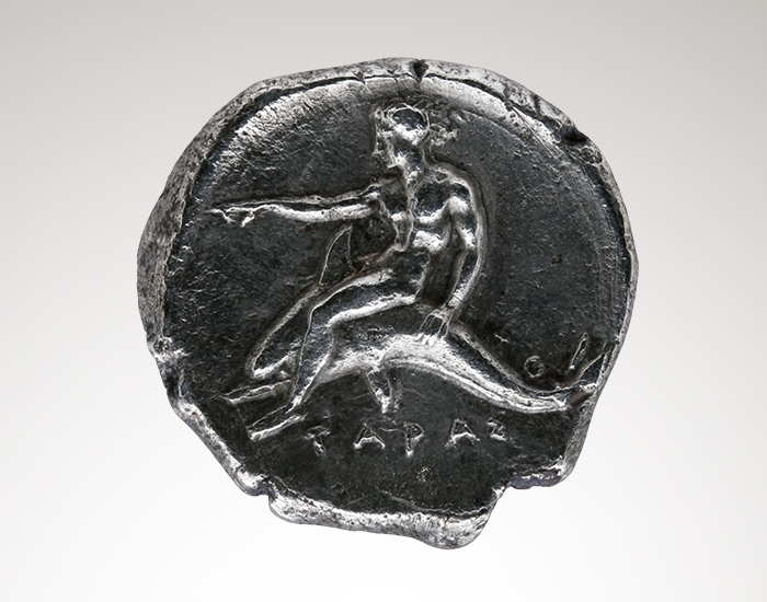 MArTA Museo Archeologico Nazionale Taranto: Moneta con il delfiniere