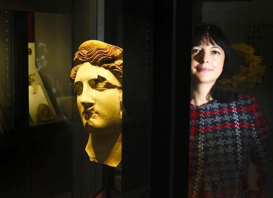Ritratte. Nella mostra di Palazzo Reale a Milano, Taranto ha il volto di Eva Degl’Innocenti