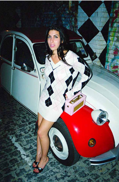 Medimex 25, al museo MarTA di Taranto la mostra inedita dedicata alla giovane Amy Winehouse